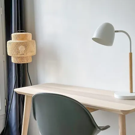 Charming 14m In 17th Arrondissement 아파트