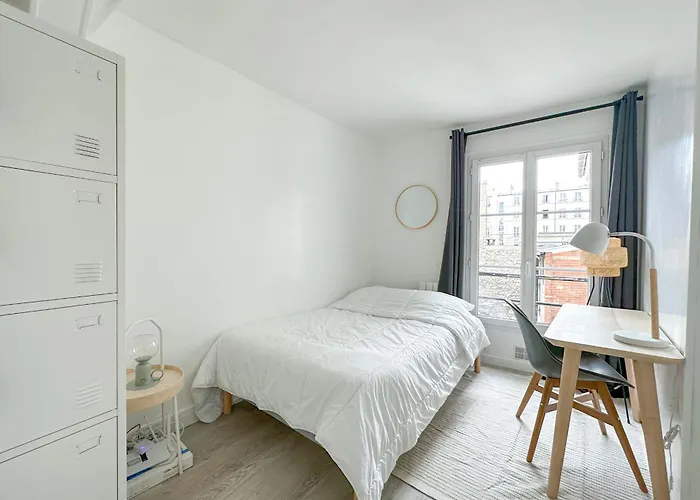 Charming 14m In 17th Arrondissement Párizs